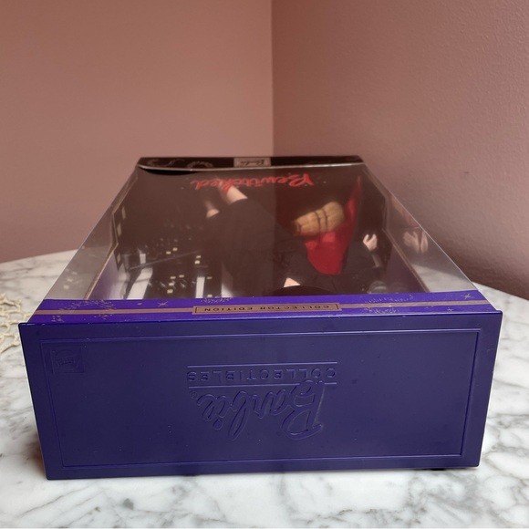 Bewitched Barbie - Picture 3 of 6